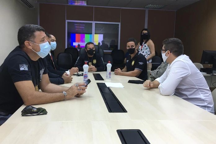 Durante coletiva, delegados explicaram o sequestro