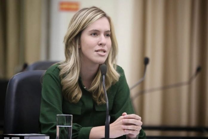 Cibele Moura solicita campanhas educativas para reduzir mortes maternas em Alagoas