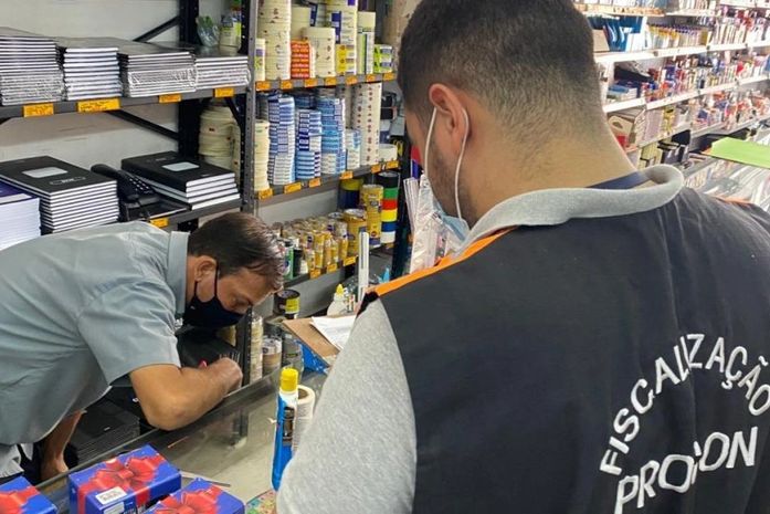 Procon divulga lista de materiais que podem ou não ser solicitados pelas escolas; confira