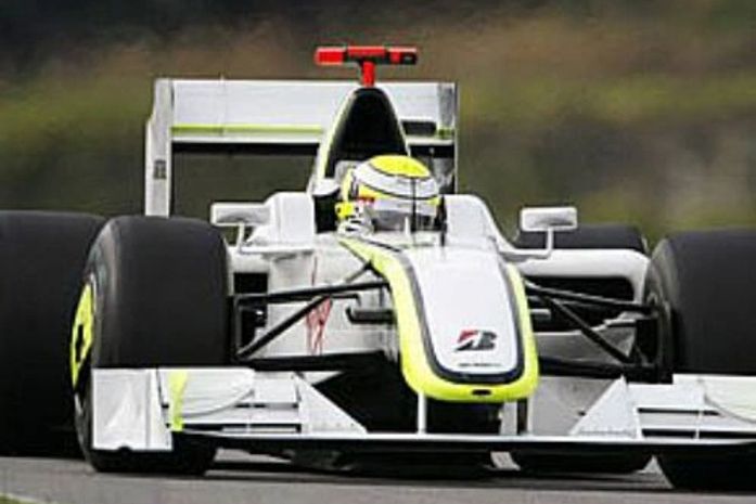 Vídeo: Button é pole e Barrichello 9°. Ferrari erra e Massa é 16°