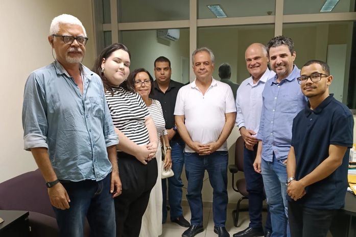 No Dia do Professor, Silvio Camelo se reúne com reitor e representantes da Uneal para discutir novo campus em Maceió