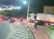 Ciclista atingida por caminhão próximo ao viaduto da PRF morre em Maceió