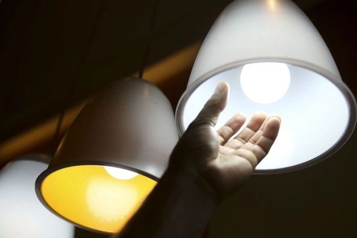 Energia deve ficar mais barata em janeiro, diz Aneel