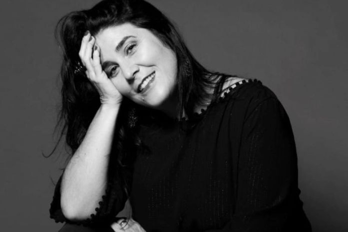 Mônica Salmaso se apresenta ao lado de Teco Cardoso e Paulo Aragão no Teatro Marista