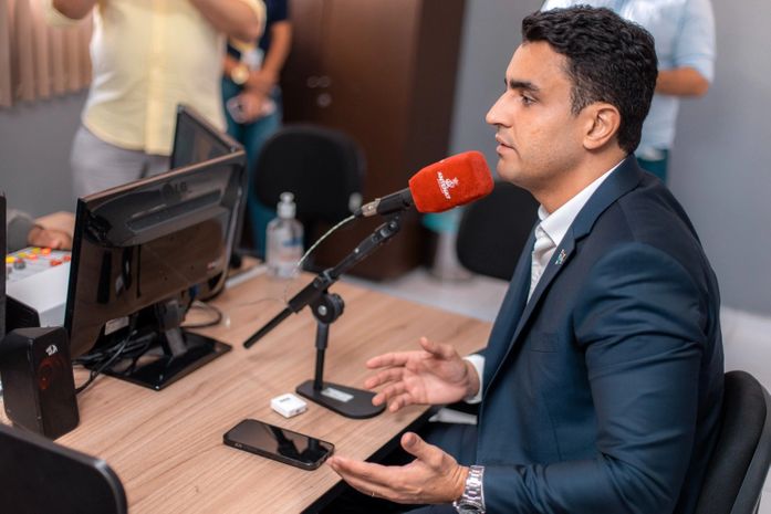 Na estreia do “Bom dia, Prefeito” JHC destaca investimentos nas áreas sociais, de saúde, infraestrutura e meio ambiente