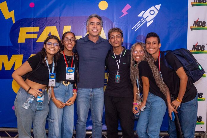 “O aluno da escola pública precisa de condições para competir de igual para igual no Enem”, defende Rafael Brito