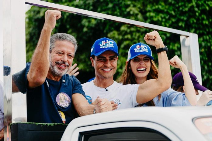 Chã Preta, Viçosa e Cajueiro recebem JHC e pedem mudança no governo de AL