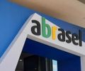 Abrasel classifica fim da escala 6x1 como "tragédia socioeconômica" e alerta para risco de inflação