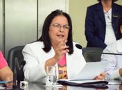 Em sessão, deputada reforça Lei do Minuto Seguinte e cobra atendimento emergencial às vítimas de violência