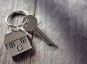 Entrega de chaves de apartamento gera indignação entre proprietários de empreendimento