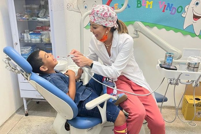 SMS treina pessoal para cuidar da saúde bucal de crianças com síndromes congênitas