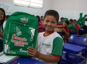 Secretaria de Educação de Porto Calvo distribui kit escolar para toda rede de ensino
