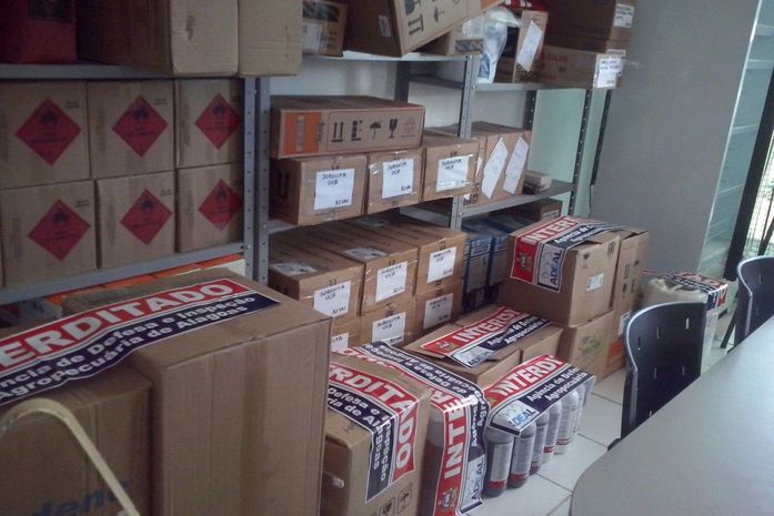 Produtos agrotóxicos inderditados