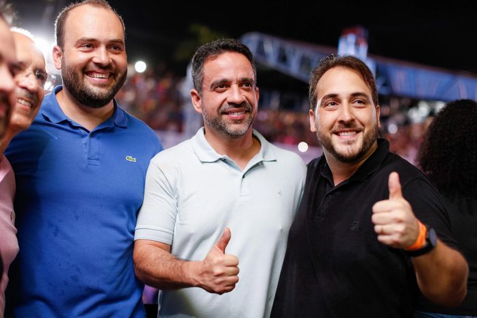 Governador Paulo prestigia Festa de Bom Jesus dos Navegantes em Penedo