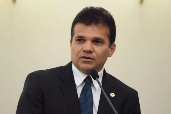Ricardo Nezinho lidera pesquisa para deputado federal em Arapiraca