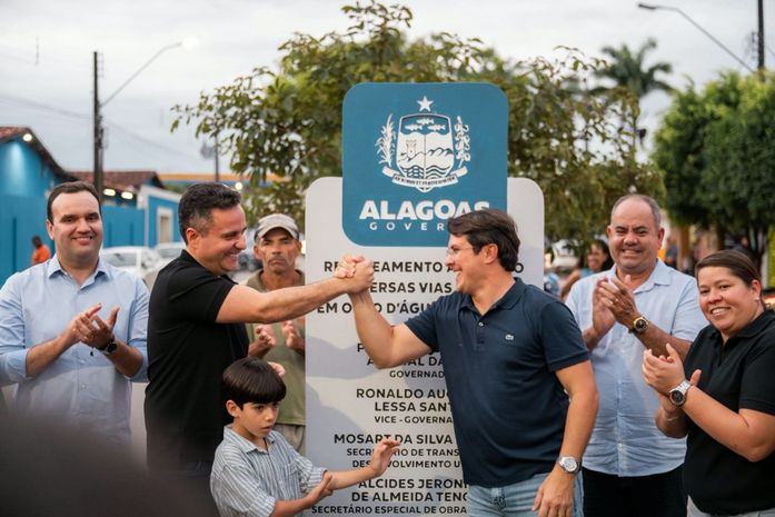 Paulo Dantas entrega 7 km de pavimentação em Olho d’Água das Flores