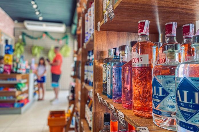 Mercados de proximidade se preparam para aumento nas vendas de bebidas alcoólicas no Carnaval