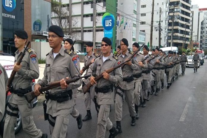 Academia da PM realiza marcha de 12 km na orla de Maceió