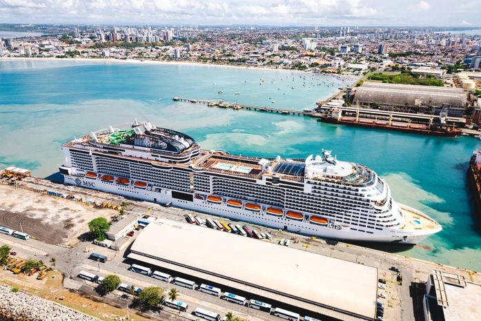 Maceió recebe cruzeiro MSC Grandiosa com mais de seis mil passageiros