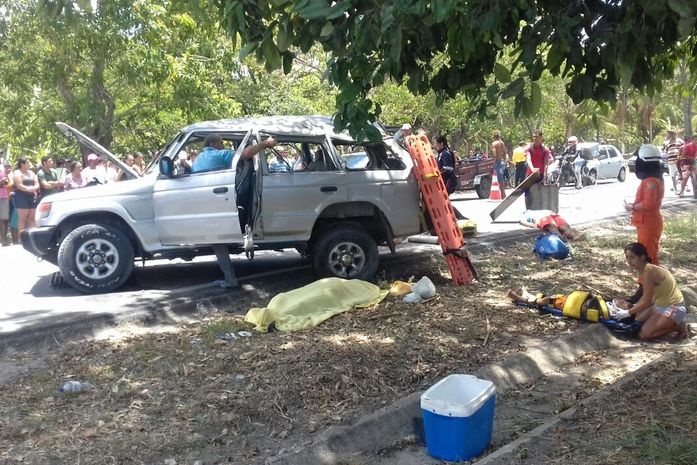 Acidente na BR 104 deixa um morto e sete feridos