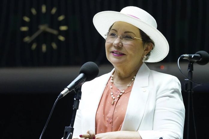 Tereza Nelma recebe Premio Congresso em Foco, entre as melhores parlamentares do Brasil