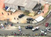 Criminosos mantiveram família de funcionário refém e realizaram ação em dois minutos e meio.