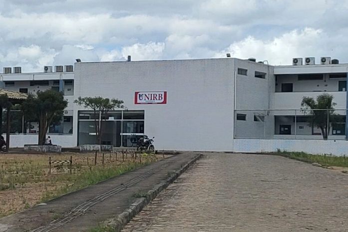 Procon Arapiraca autua faculdade particular por abusos contra estudantes