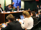 Ministro foi à comissão da Câmara falar sobre óleo no Nordeste