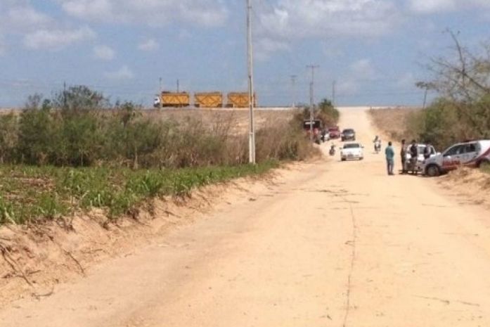 Estrada de acesso ao Tabuleiro dos Negros