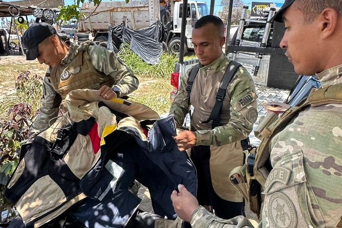 Esquadrão antibomba desarma artefato explosivo lançado em estabelecimento na Massagueira; veja o vídeo