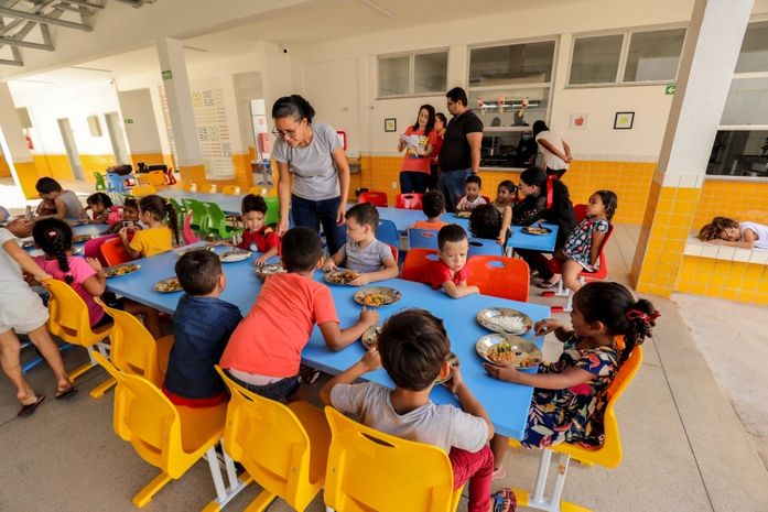 Reforço da alimentação escolar em Maceió tem investimentos de R$ 4,5 milhões a mais em 2023