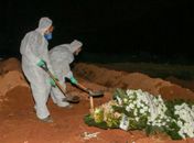 Covid: Com 925 novas mortes, Brasil mantém média estável há 9 dias seguidos
