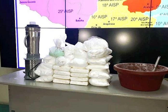 Polícia estoura laboratório de refino e apreende 20 kg de cocaína no Agreste