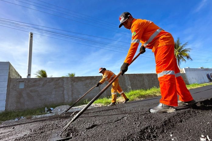 Prefeitura avança com obras de pavimentação no Sauaçuhy
