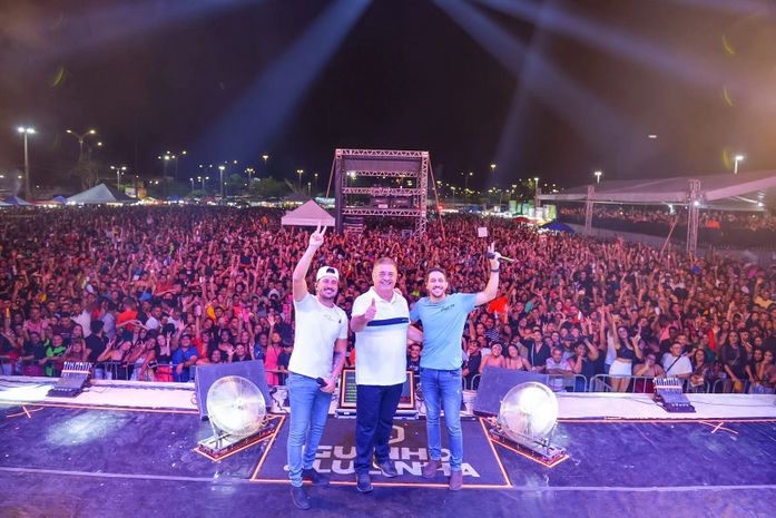Recorde de público: Super show do Dia do Trabalhador reuniu milhares de pessoas em São Miguel dos Campos