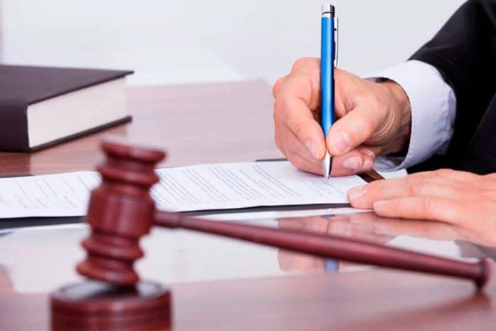 “A crise faz com que as empresas busquem recuperação judicial” diz advogado sobre aumento de pedidos