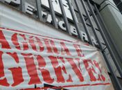 Petroleiros fecham acordo e encerram greve de 20 dias