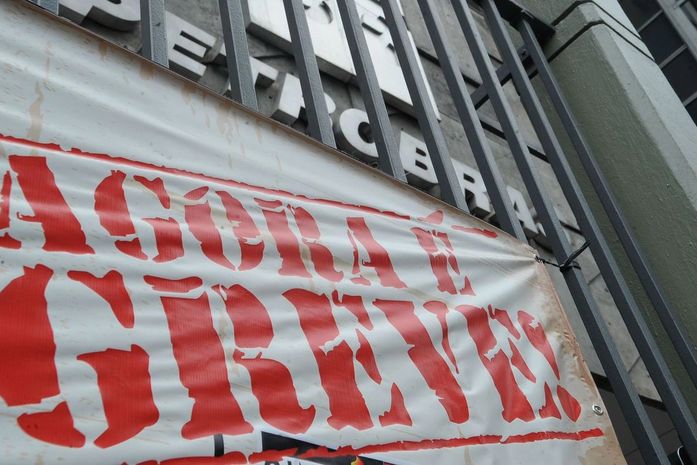 Petroleiros fecham acordo e encerram greve de 20 dias