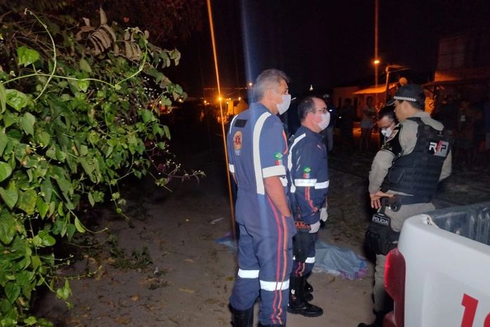 Jovem é morto a tiros em emboscada enquanto retornava para casa em Arapiraca