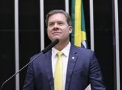 Projeto de Marx Beltrão que garante apoio a cuidadores familiares avança na Câmara e é aprovado na Comissão do Idoso