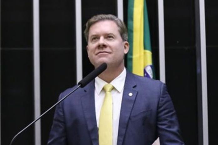 Projeto de Marx Beltrão que garante apoio a cuidadores familiares avança na Câmara e é aprovado na Comissão do Idoso