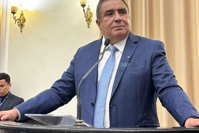 Inácio Loiola celebra ordem de serviço para Estrada do Feijão, que ligará Piranhas a Inhapi