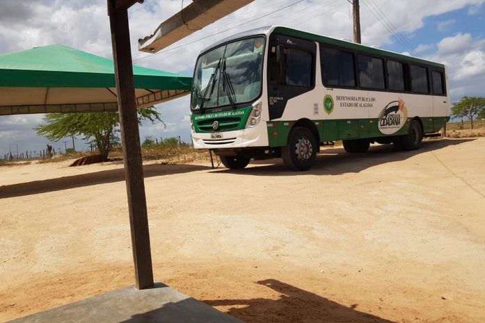 Expresso Quilombola leva serviços da Defensoria Pública às comunidades Bom Despacho e Perpétua, em Passo de Camaragibe, nesta terça-feira
