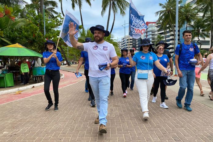 Campanha Pé no Chão do Delegado Thiago Prado chega na orla de Maceió