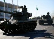 Políticos alagoanos repercutem desfile militar em frente ao Congresso Nacional