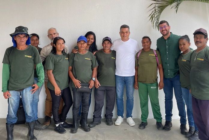 Prefeito de Branquinha se reúne com representantes da COOPBRANQ - Cooperativa dos Trabalhadores de Materiais Recicláveis