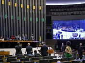 Câmara suspende discussão sobre PEC Emergencial