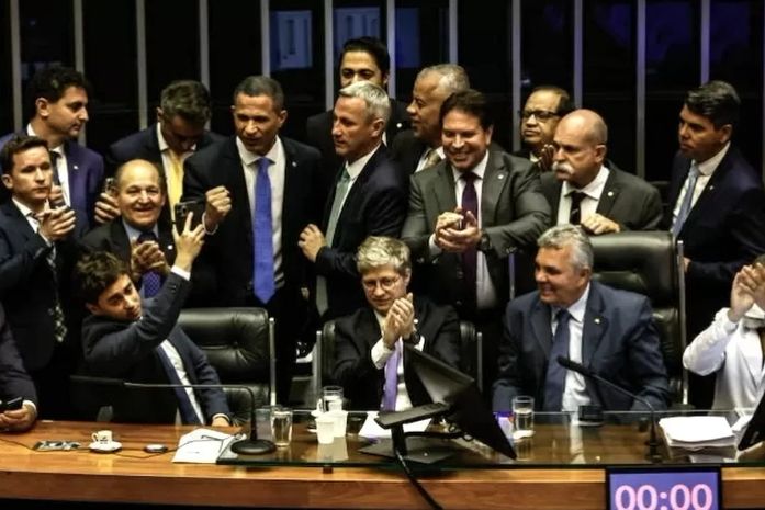 A Câmara dos Deputados e o PCC