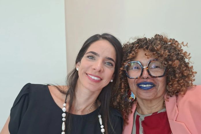 Uma mulher como você, desistir?- indagou, incisivamente, a doce Carol, para esta ativista