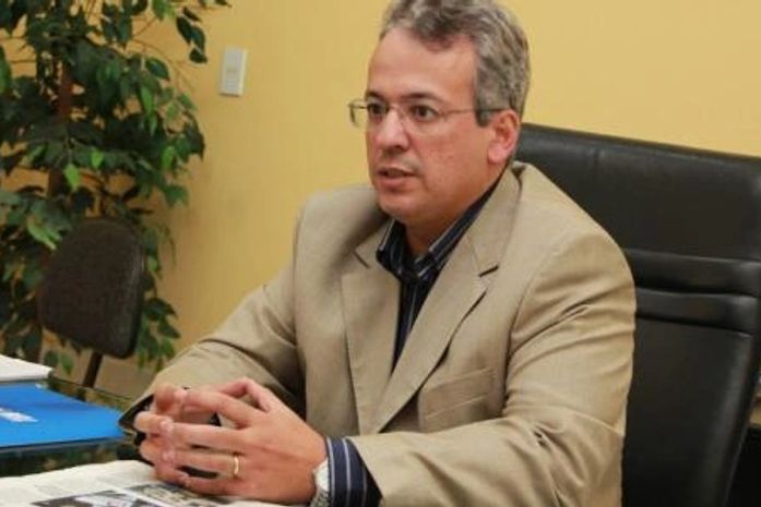 advogado Adriano Soares